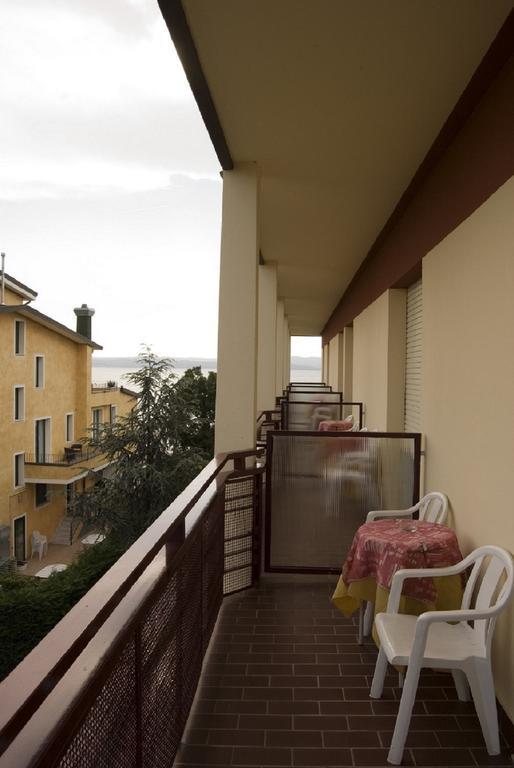 Hotel Astoria Lido Sirmione Rum bild